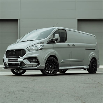 Bodykit fra Predator - Primet til Ford Transit Custom LWB med dobbeltdøre Årgang 2018-2023
