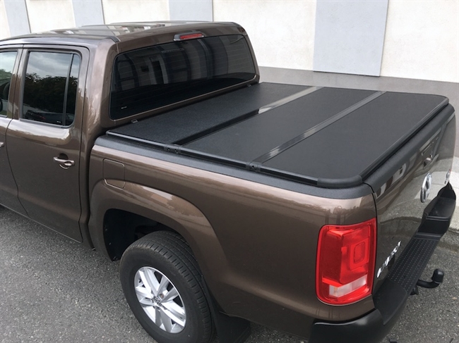 Hard Cover Tri-Fold til Nissan Navara Double Cab årg. 2005-2015
