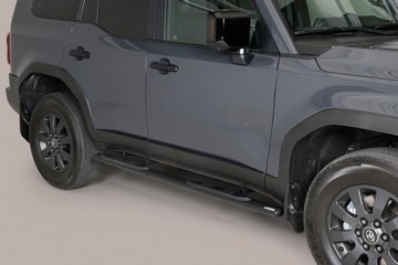 Side bars med trin i rustfri stål - Sort til Toyota Land Cruiser 250 Årgang 2025+