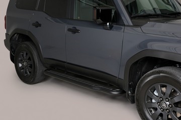 Trinbrædder i rustfri stål - Sort - Lang model til Toyota Landcruiser 250 Årgang 2025+