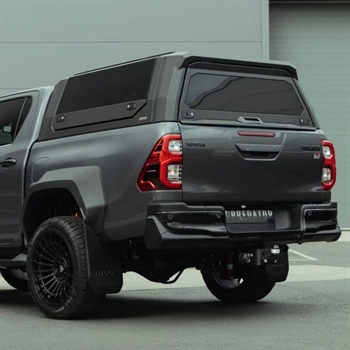 Hardtop Tomahawk Adventure fra Tomahawk til Toyota Hilux Double Cab Årgang 2016+ 